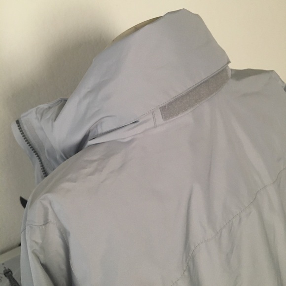 Eddie Bauer Weather Edge Rain Jacket Small - Picture 3 of 14